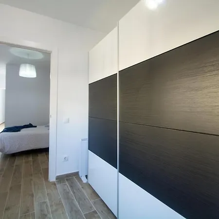 Casa Con Piscina En El Centro De Calella, Aire