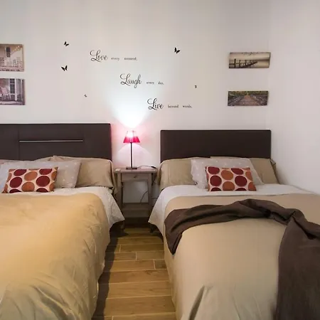 Casa Con Piscina En El Centro De Calella, Aire * カレーリャ