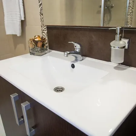 בית נופש Casa Con Piscina En El Centro De Calella, Aire קאללה