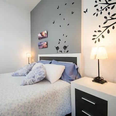 Casa Con Piscina En El Centro De Calella, Aire