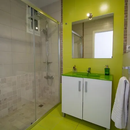 Casa Con Piscina En El Centro De Calella, Aire Feriehus *