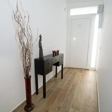 בית נופש Casa Con Piscina En El Centro De Calella, Aire *