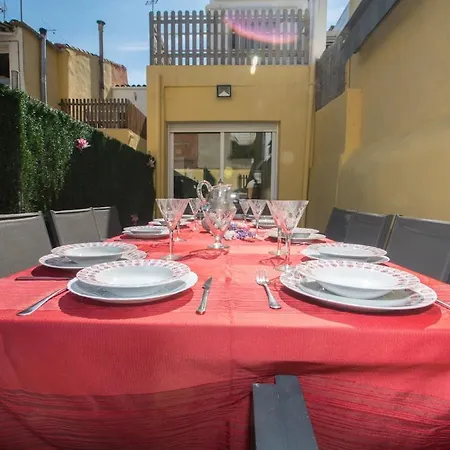 Casa Con Piscina En El Centro De Calella, Aire בית נופש *