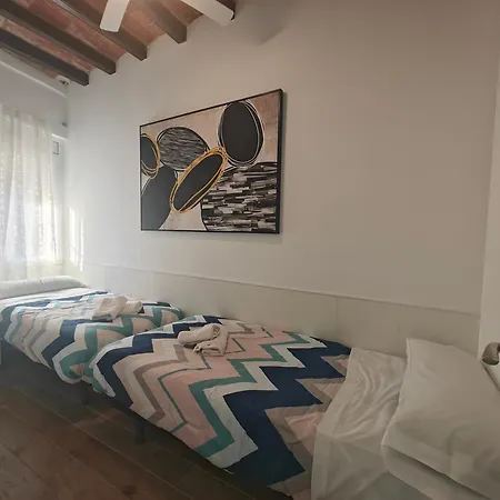 Feriehus Casa Con Piscina En El Centro De Calella, Aire Calella
