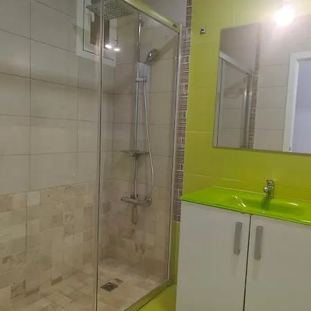 Casa Con Piscina En El Centro De Calella, Aire