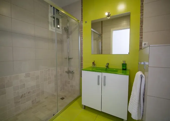 Casa Con Piscina En El Centro De Calella, Aire Сasa de vacaciones *