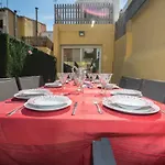 Casa Con Piscina En El Centro De Calella, Aire Ferienhaus *
