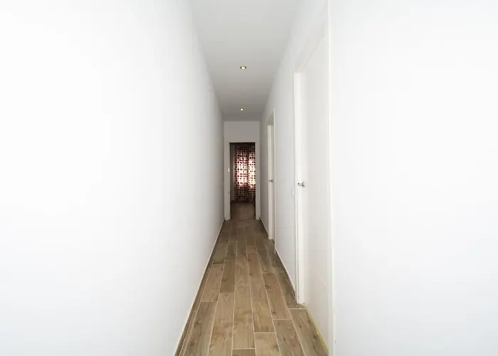 Casa Con Piscina En El Centro De Calella, Aire Nyaraló